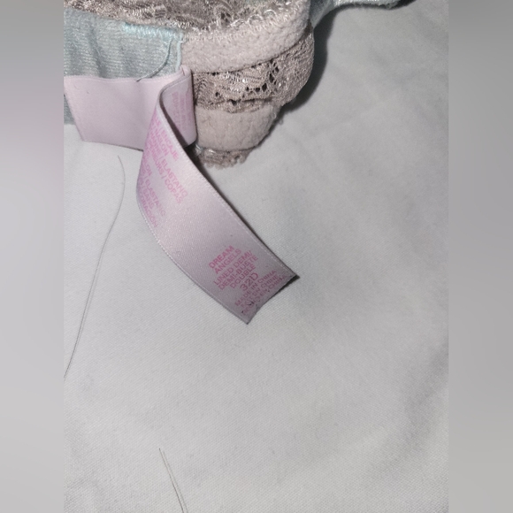 Victoria's Secret Lace Bra Collection - Lavender, Lime, Aqua - Picture 3 of 4